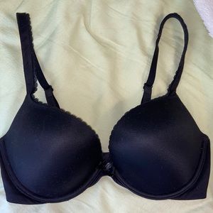 Body by Victoria (VS) push-up bra